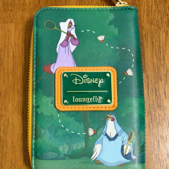 Disney Loungefly Robin hood Green Zip Around Wallet - Picture 2 of 10